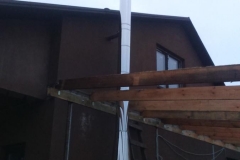 Isolation_of_the_chimney_of_a_private_house_with_a_coating_of_stainless_steel